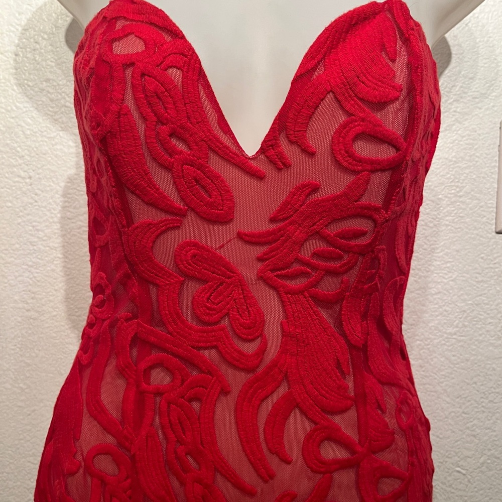 Portia and Scarlett S&N Red Strapless Embroidered Lace Evening Floor Length Gown - Picture 7 of 7